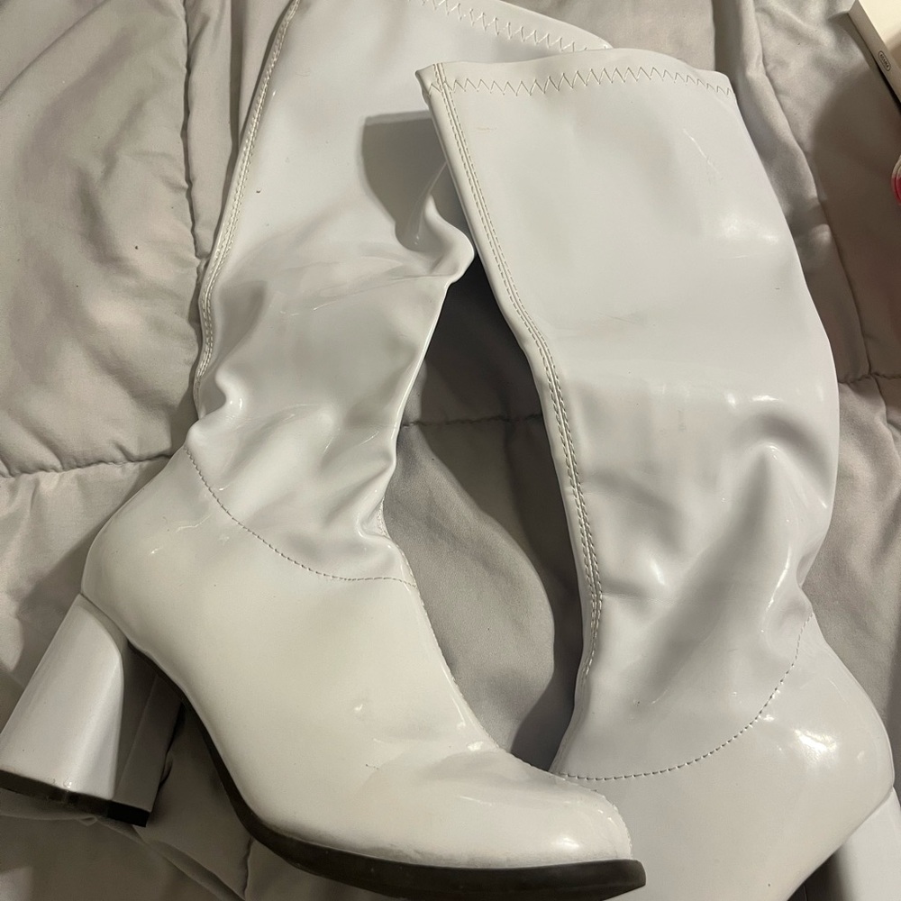 White Women's Knee-High Go Go Boots